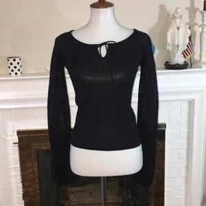 🌹Elie Tahari Black wool sweater Sz S/P🌹